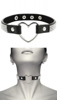 COQUETTE CHOKER WITH METAL HEART AND CRYSTALS