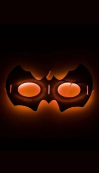 HALLOWEEN GLOW IN THE DARK BAT MASK